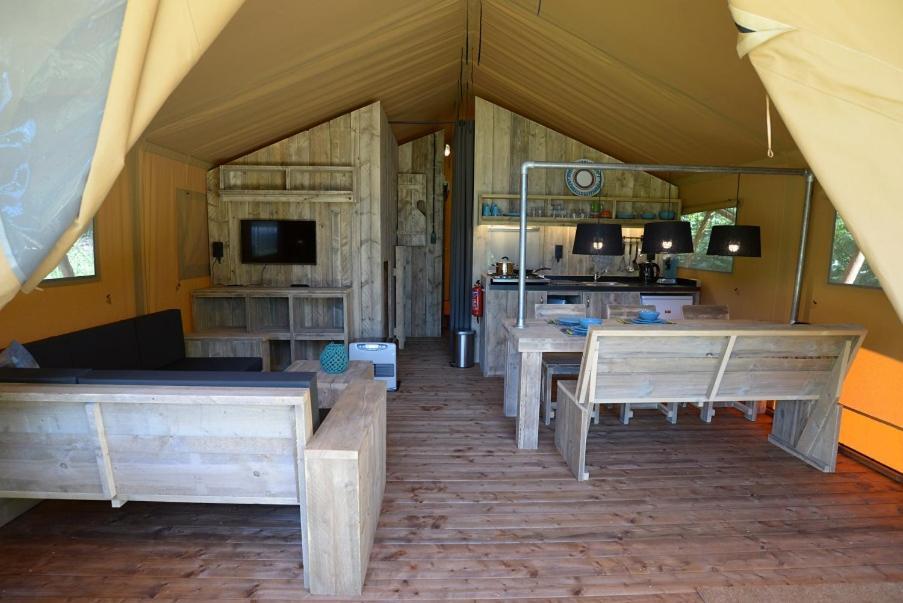 Camping Campo Dei Fiori - Glamping4All Vada Exterior photo
